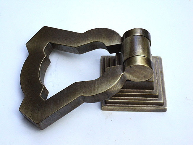 Metalna karika za grobove k-101